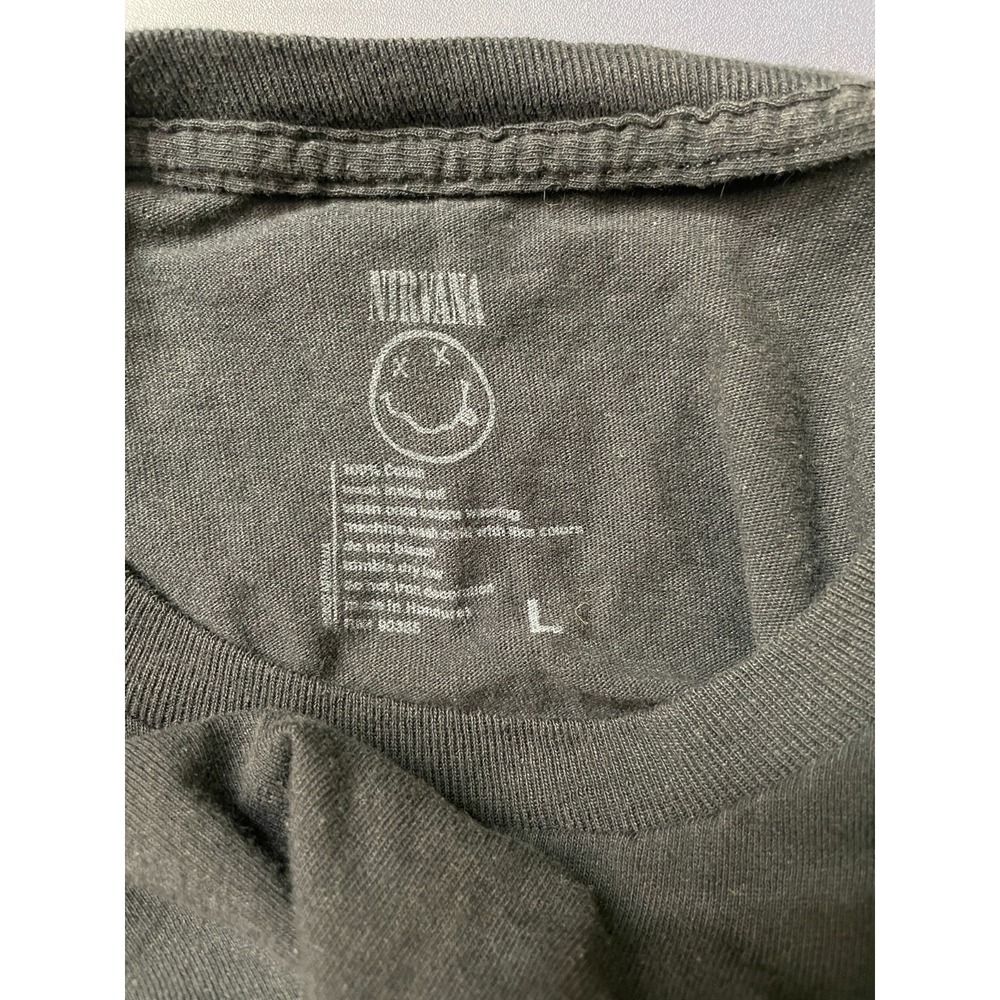 Nirvana Kurt Cobain Graphic Long Sleeve Band Tee Licensed Men Size L Black - Picture 4 of 7